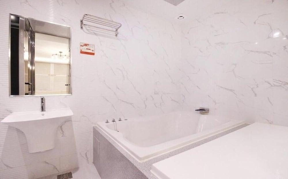 Idea Hotel