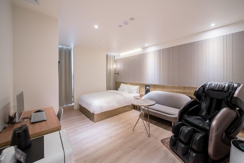 Just Sleep Hotel 2