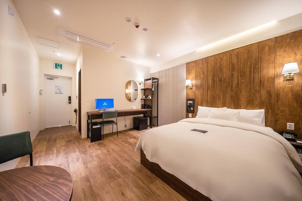 Just Sleep Hotel 2