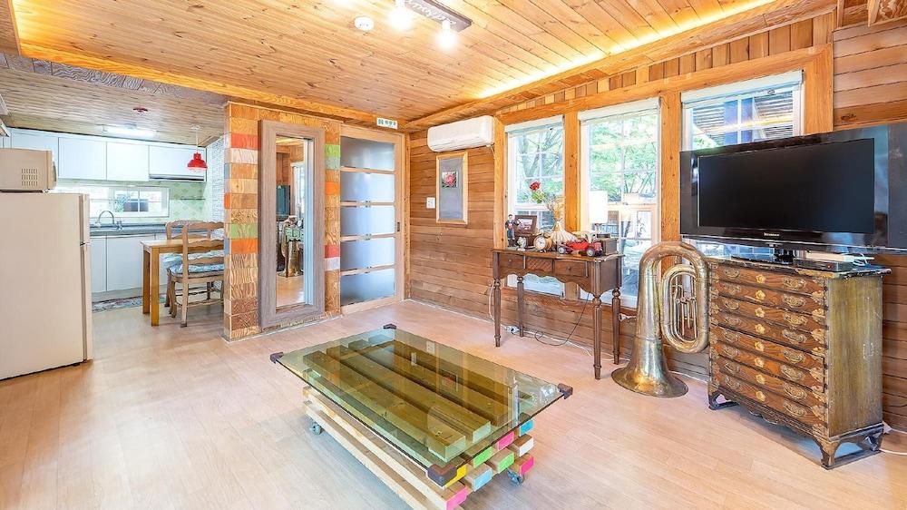 Gapyeong Beethoven House Pension