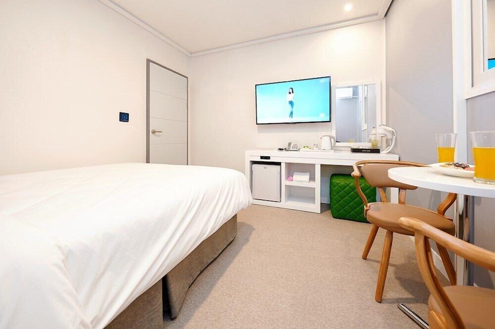 K Pop Hotel