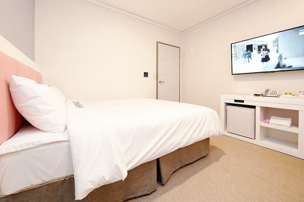 K Pop Hotel