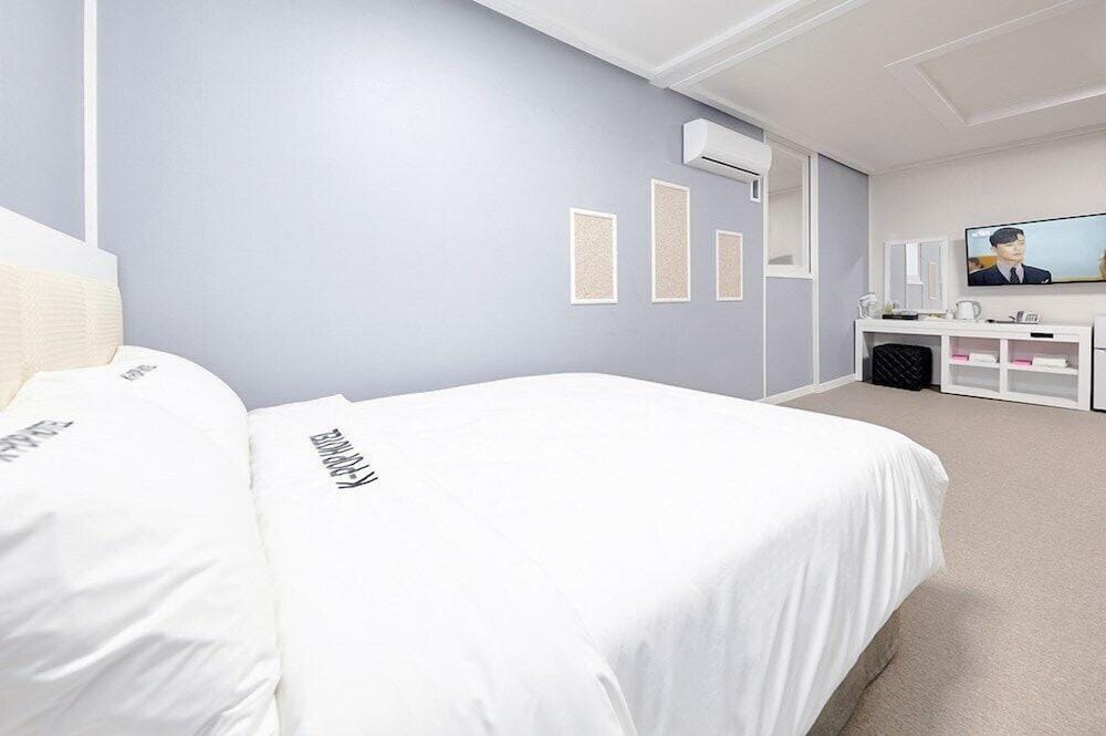 K Pop Hotel
