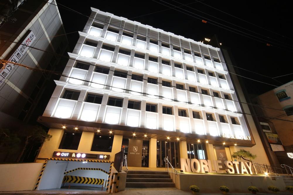 Noble Stay