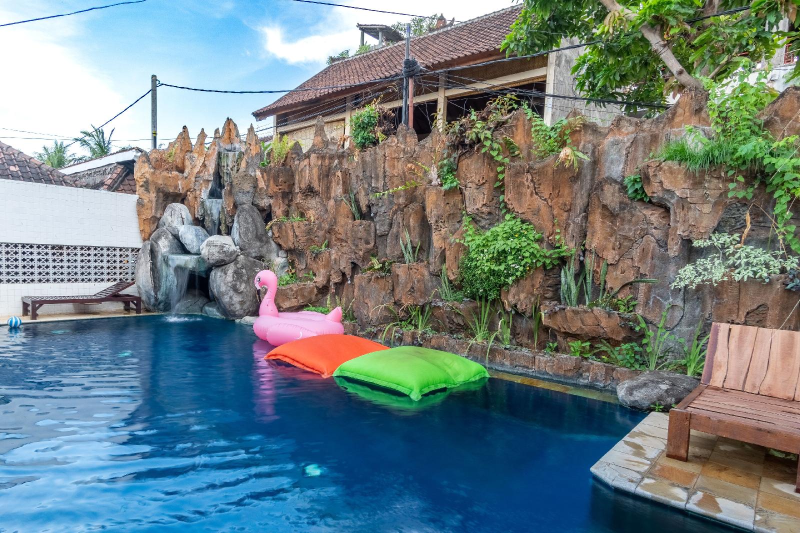 Binaria Museum Hotel