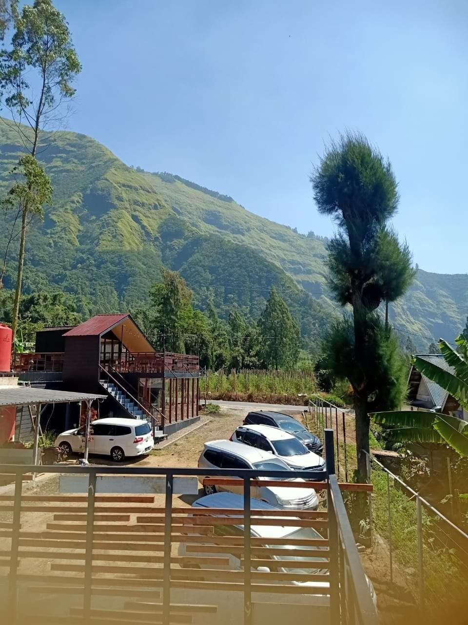 Istana Bromo Resort And Resto