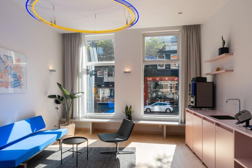 171. Urban Design Hotel