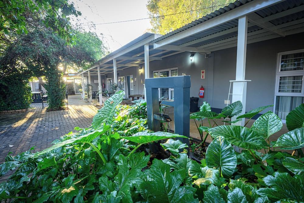 Graceland Guesthouse