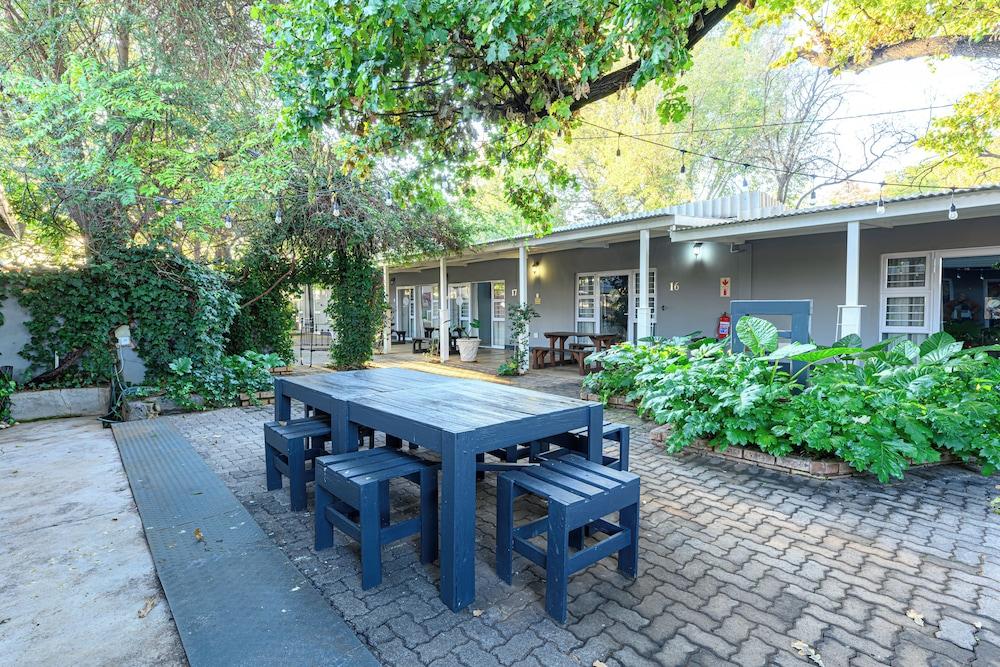 Graceland Guesthouse