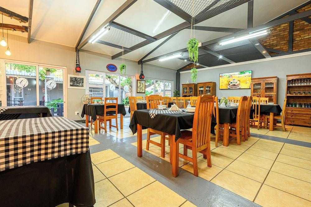 Graceland Guesthouse
