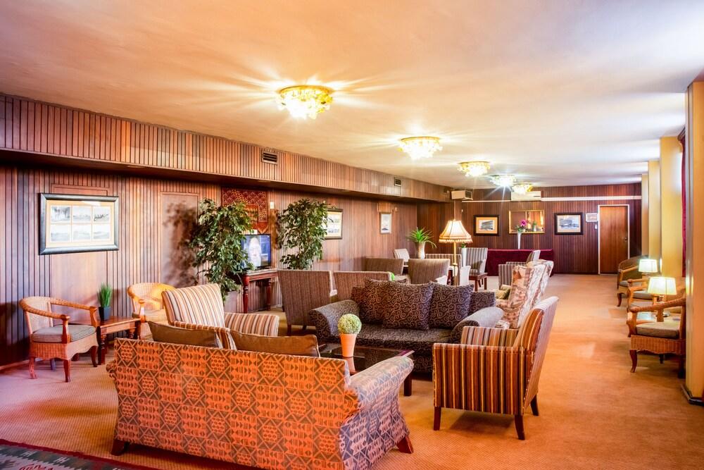 Elgro Hotel