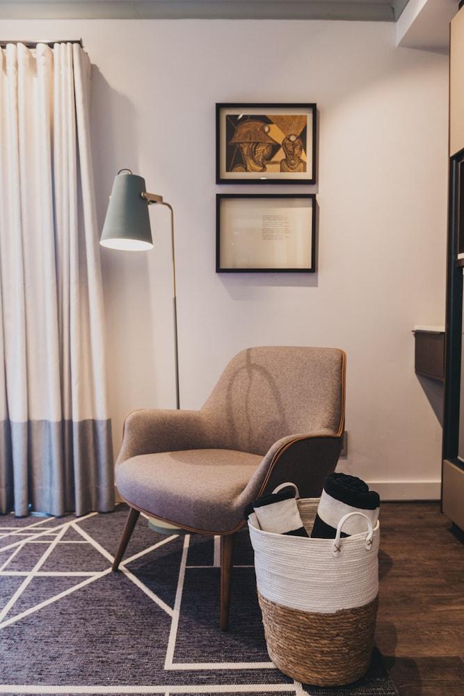 The Feather Hill Boutique Hotel And Spa