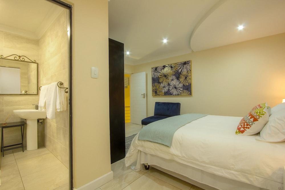 Royal Hills Lodge And Spa