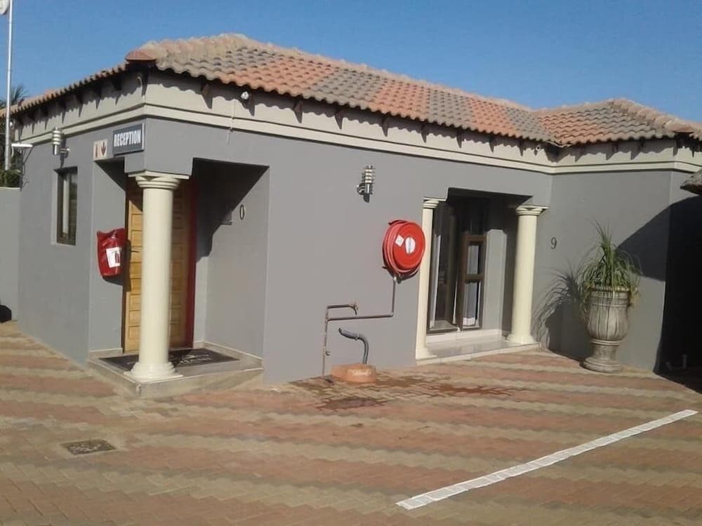Thavhani Guest House