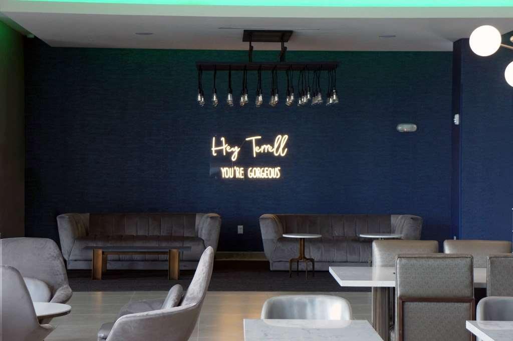 La Quinta Inn & Suites by Wyndham Terrell
