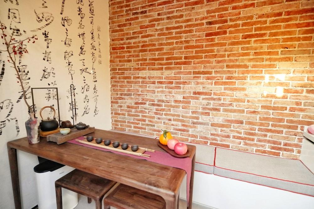 Hongyi Home