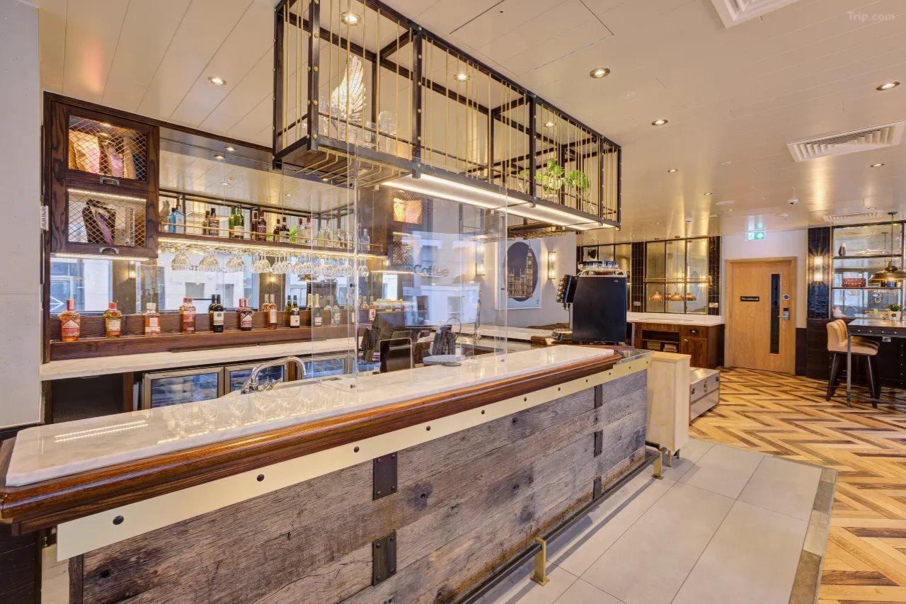 Hub by Premier Inn London West Brompton