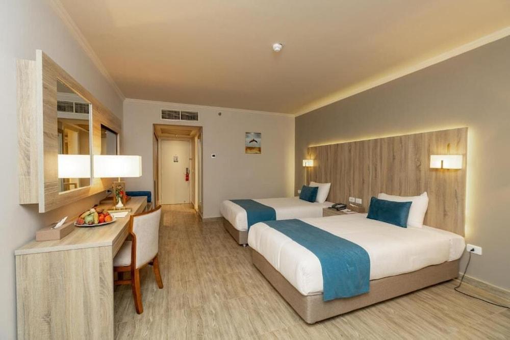 Aqua Mondo Resort