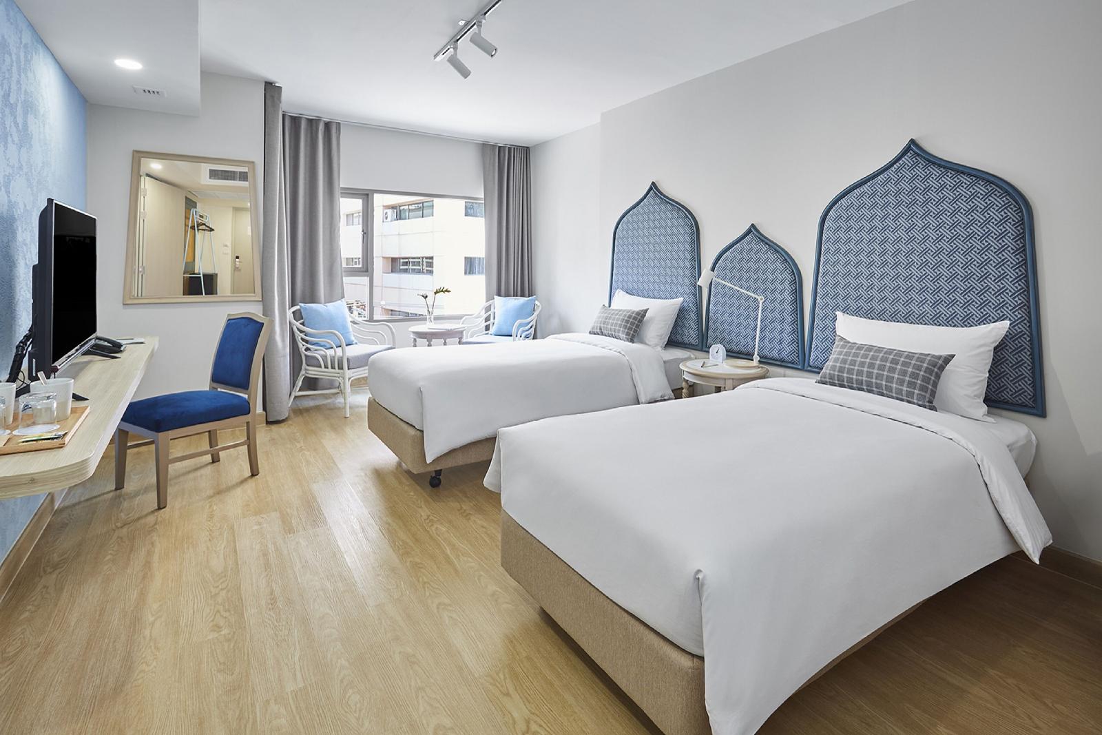 56 Surawong Hotel