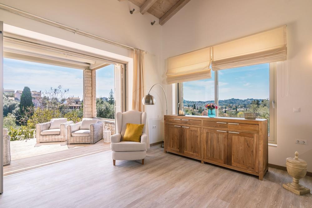 Melithea Seaview Villa