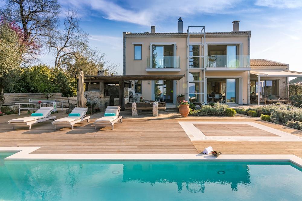 Melithea Seaview Villa