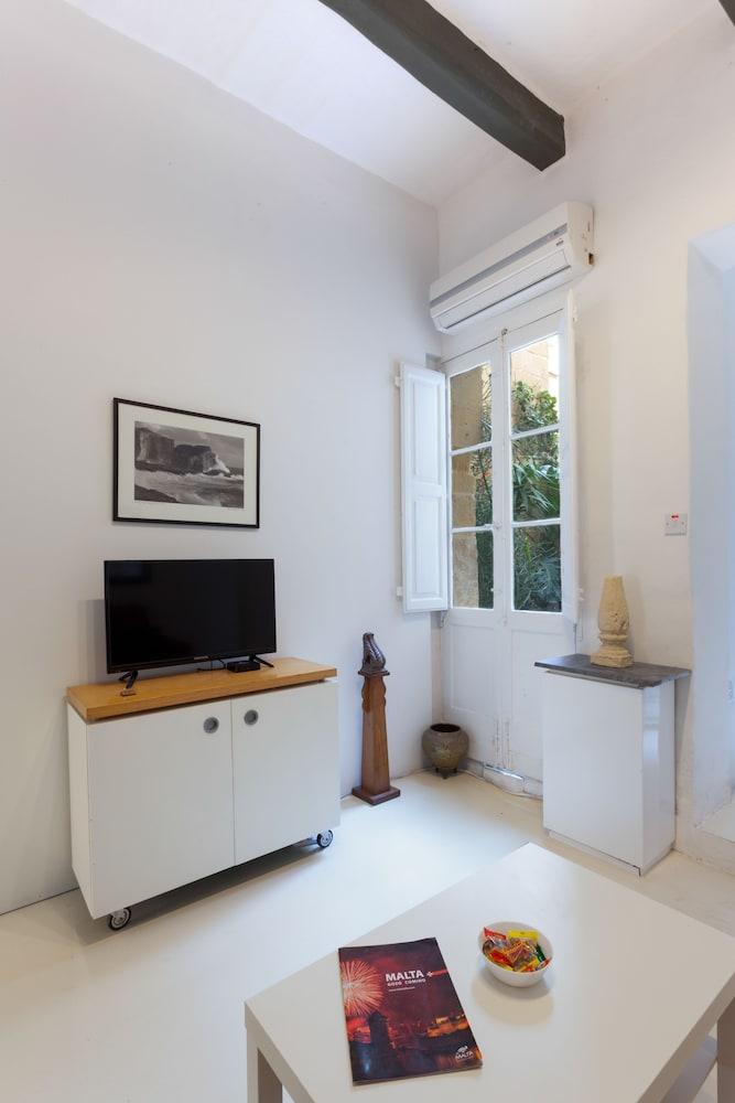 Your Apartment Malta