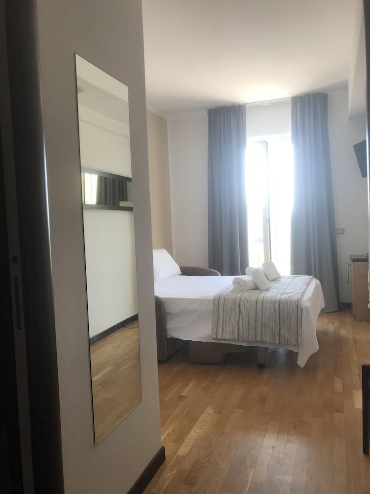 Hotel Royal