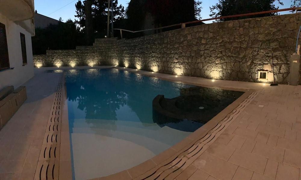 Marty Luxury B&B