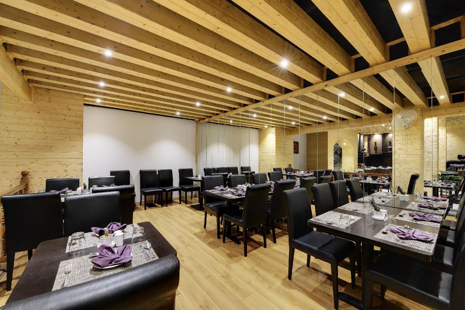 Shangrila Suites & Spa by Sumi Yashshree