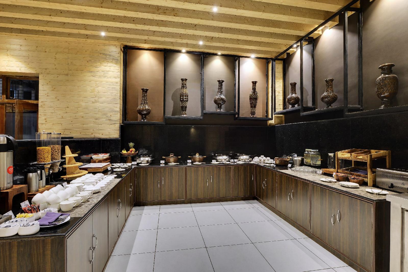 Shangrila Suites & Spa by Sumi Yashshree