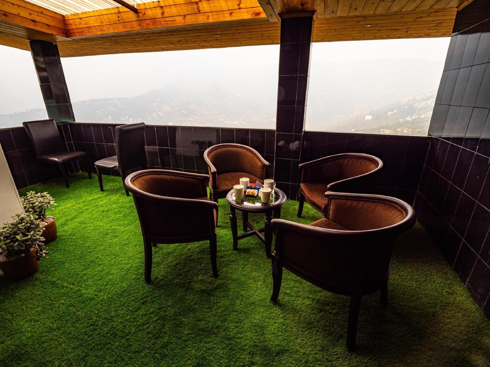 Shangrila Suites & Spa by Sumi Yashshree