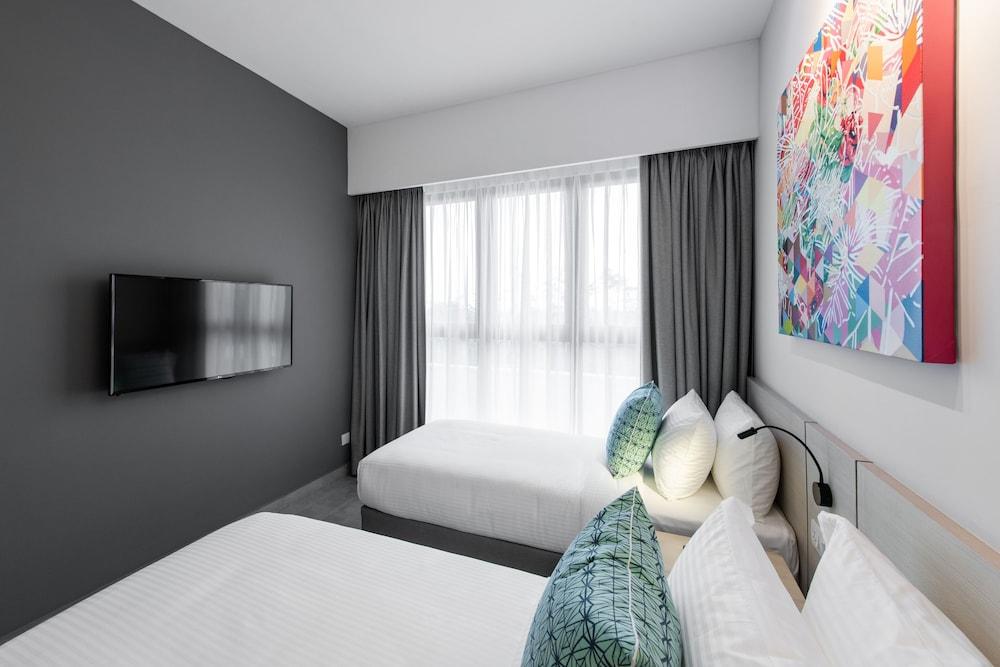 The Canvas Hotel