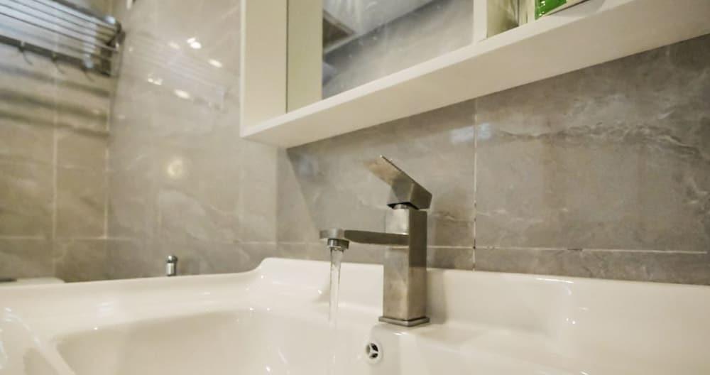 Chan's Smart Living Inn