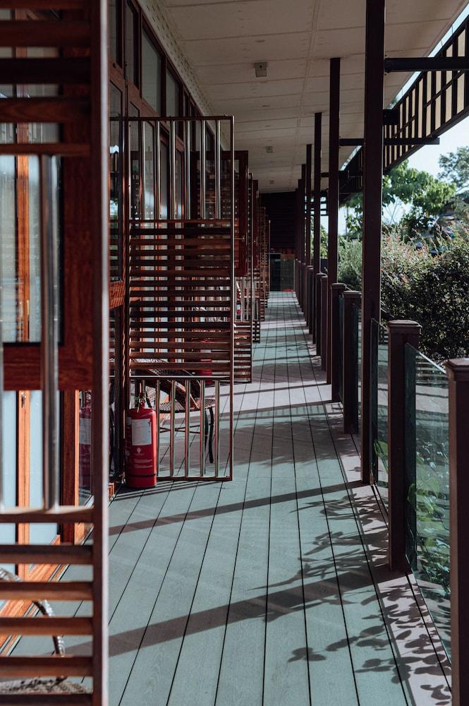 Chan's Smart Living Inn