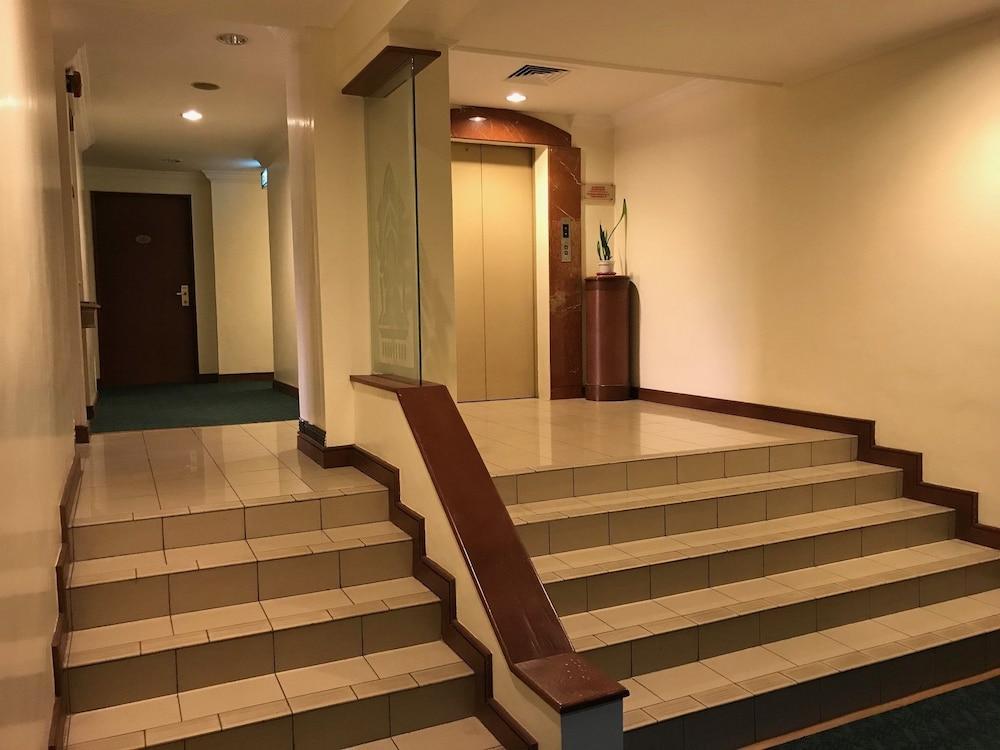 The Executive Hotel
