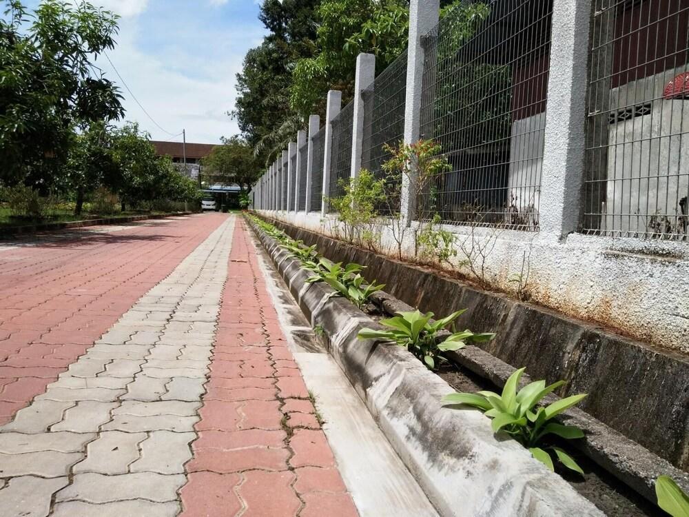 Harum Manis Country House