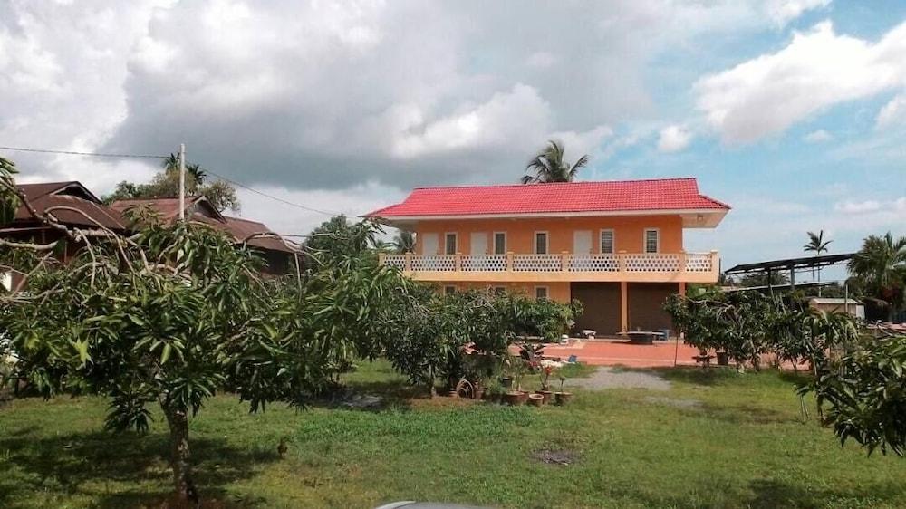 Harum Manis Country House