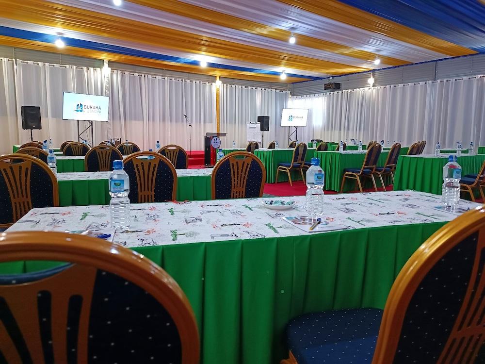 Buraha Zenoni Hotel and Resort