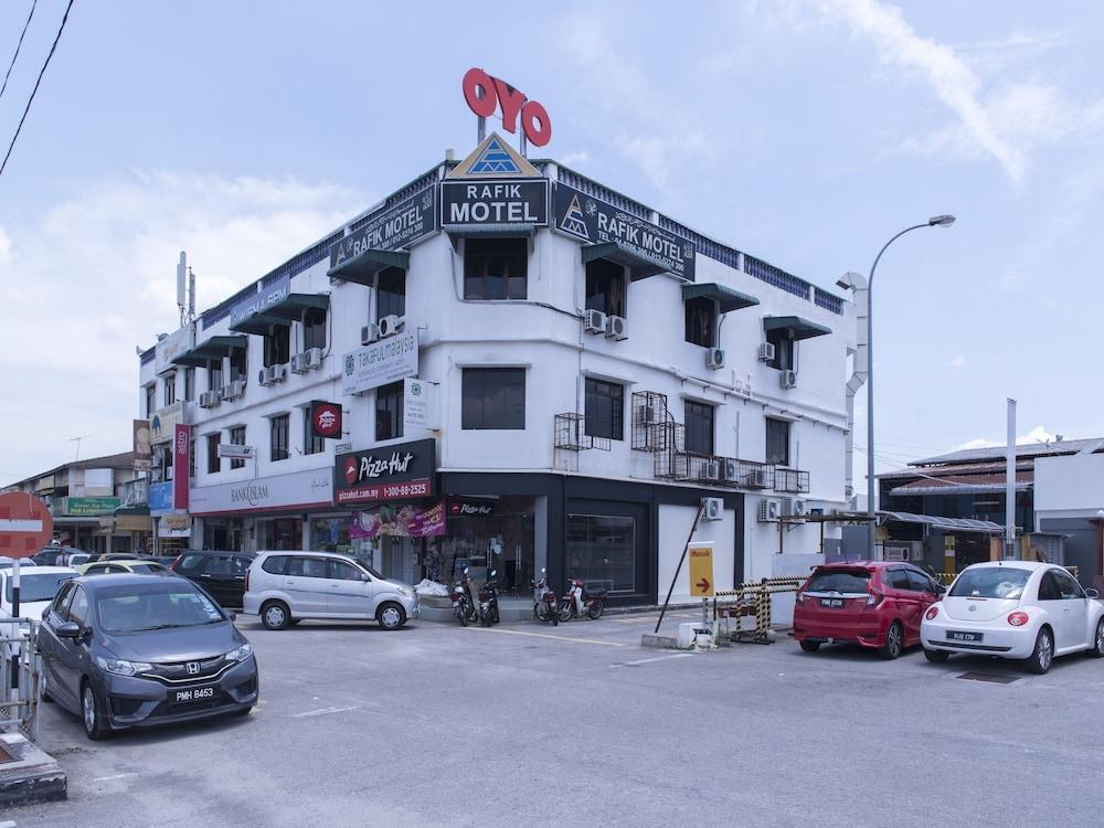 Rafik Ali Motel by OYO Rooms