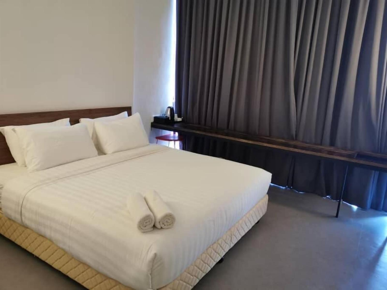 T+ Premium Hotel