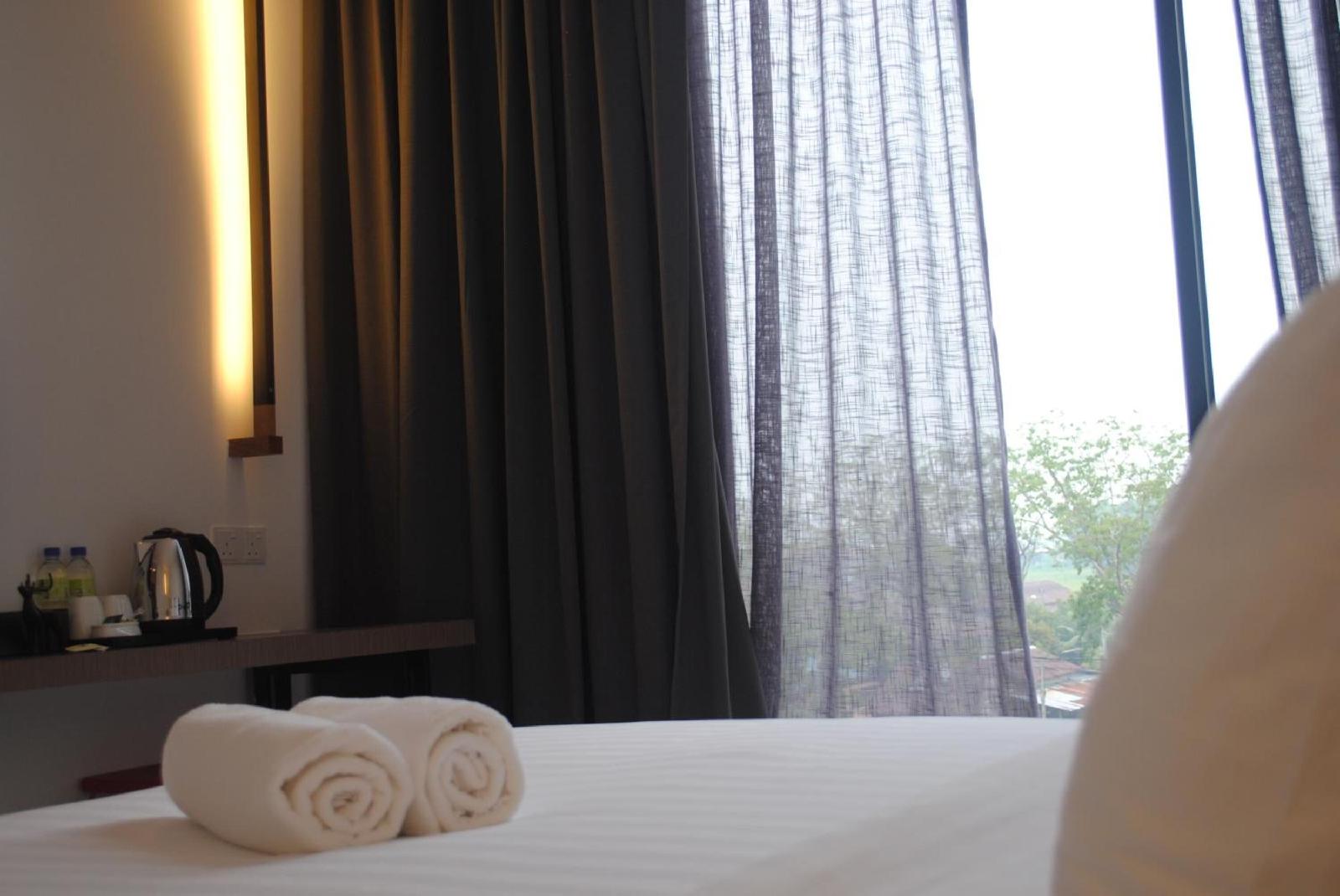 T+ Premium Hotel