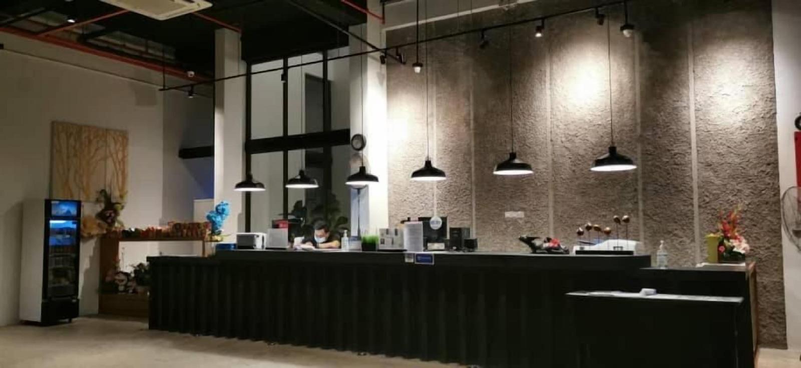 T+ Premium Hotel