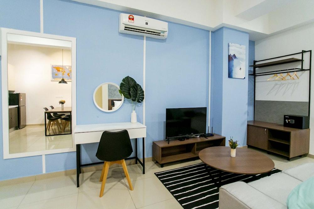 Aurora Pavilion Bukit Jalil by Ody Suites