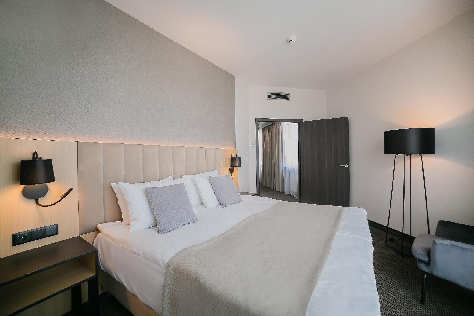 V Hotel Warsaw