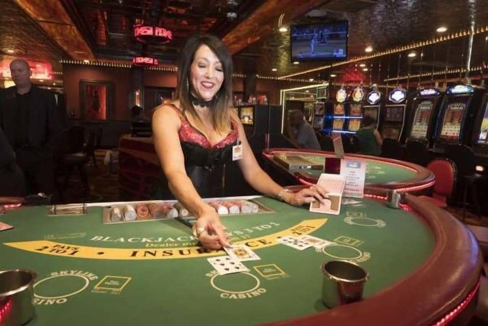 Skyline Hotel & Casino