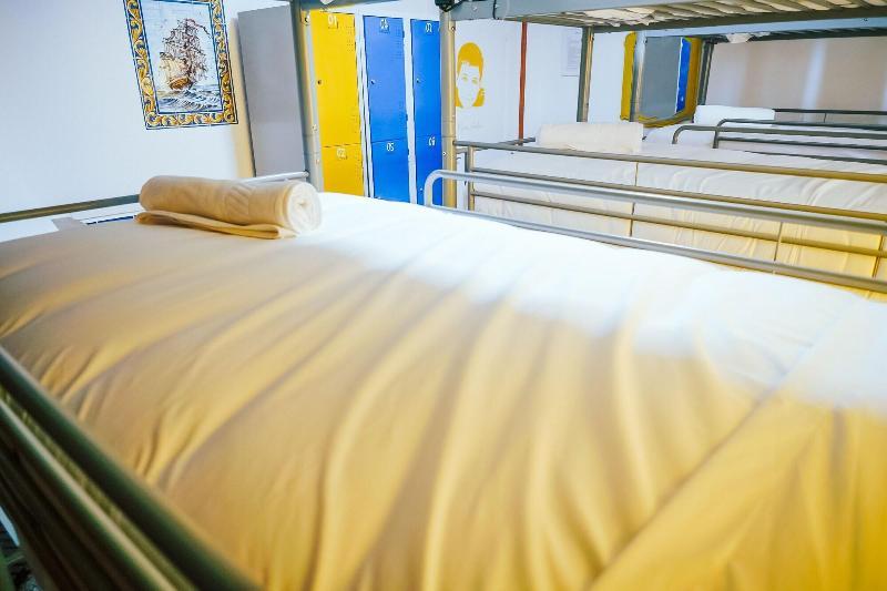 Help Yourself Hostels Restelo