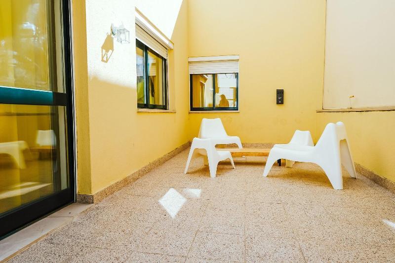 Help Yourself Hostels Restelo