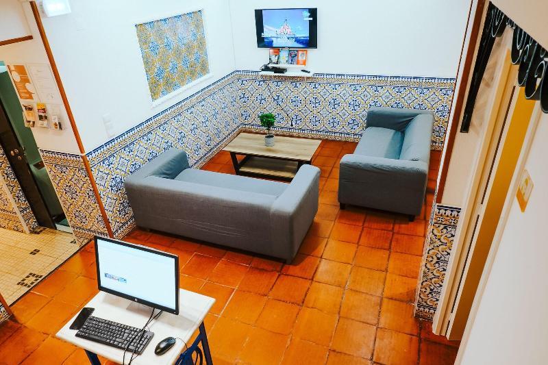 Help Yourself Hostels Restelo