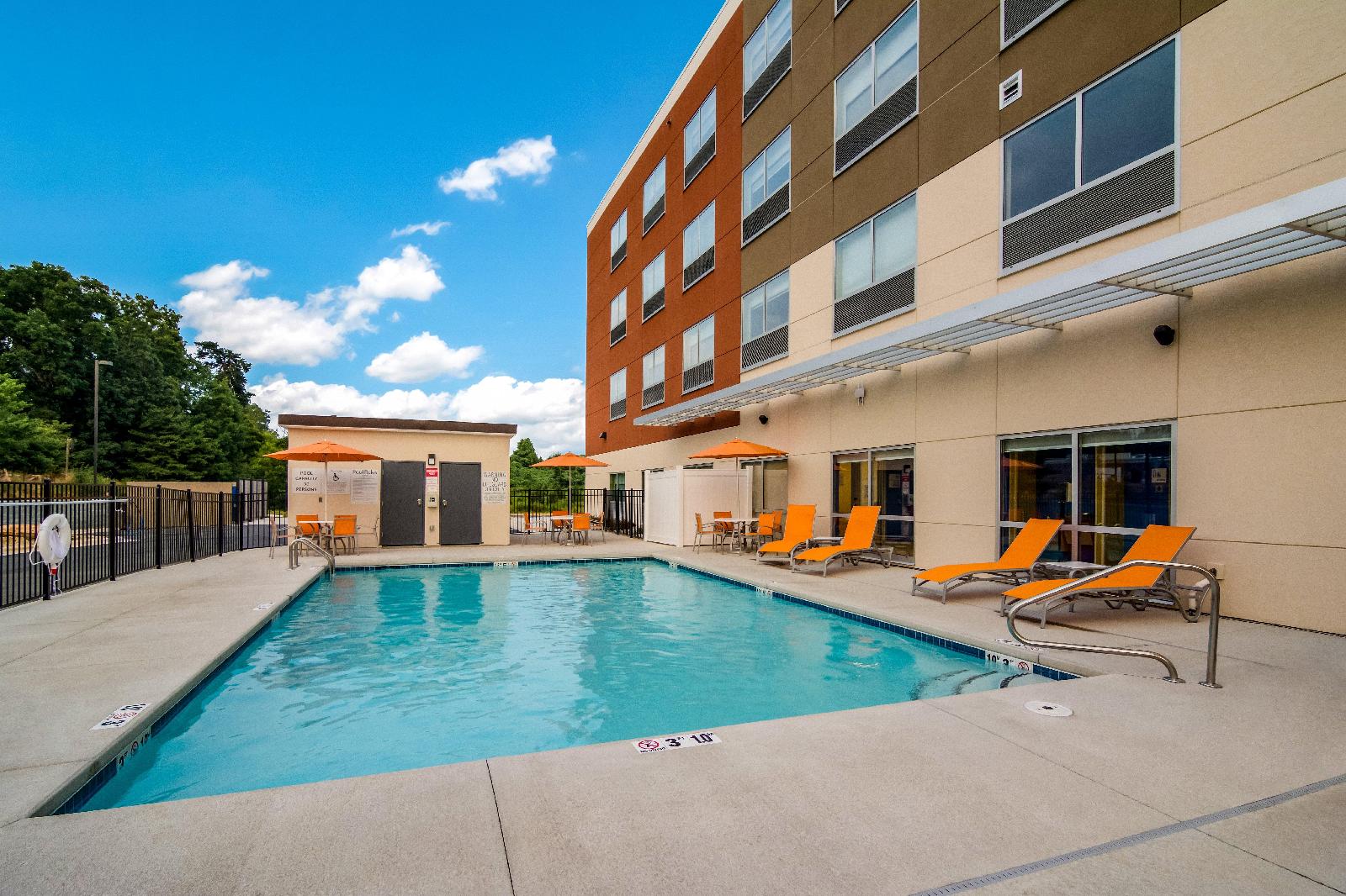 Holiday Inn Express & Suites Asheboro
