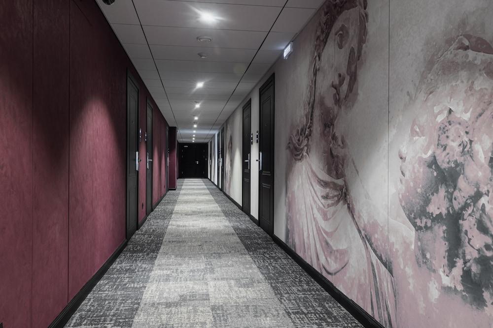 Kravt Nevsky Hotel and Spa